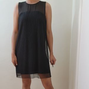 BCBGeneration XS black shift dress with keyhole back